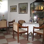 Hotel Boomerang - Check-in & Meals In Front At Sporting Salsomaggiore Terme