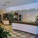 Boomerang - Check-in & Meals In Front At Sporting Salsomaggiore Terme