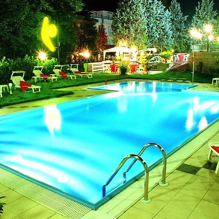 Boomerang - Check-in & Meals In Front At Sporting 3* Salsomaggiore Terme