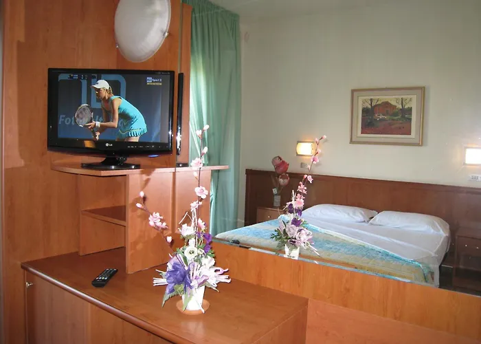 Ξενοδοχείο Boomerang - Check-in & Meals In Front At Sporting 3*