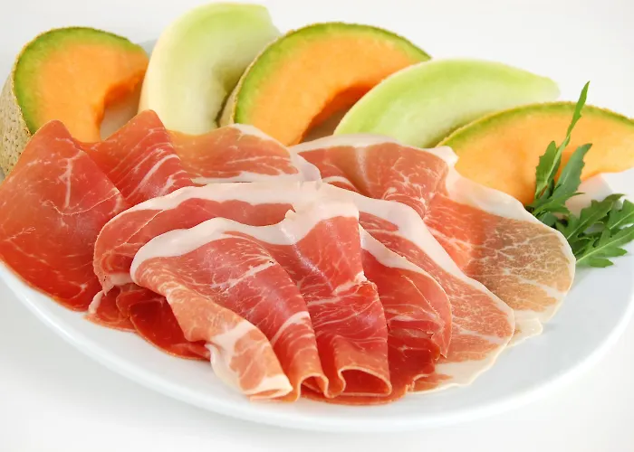 Boomerang - Check-in & Meals In Front At Sporting 3*