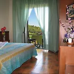 Hotel Boomerang - Check-in & Meals In Front At Sporting 3*
