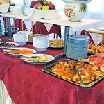 Hotel Boomerang - Check-in & Meals In Front At Sporting Salsomaggiore Terme