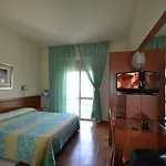 Boomerang - Check-in & Meals In Front At Sporting Hotel 3*