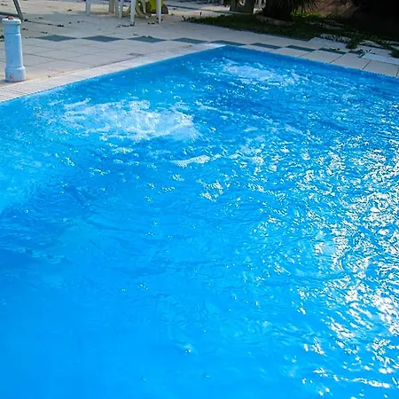 Hotel Boomerang - Check-in & Meals In Front At Sporting 3*