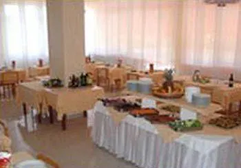 Hotel Boomerang - Check-in & Meals In Front At Sporting Salsomaggiore Terme
