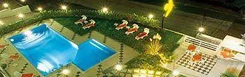 Boomerang - Check-in & Meals In Front At Sporting Tabiano Terme