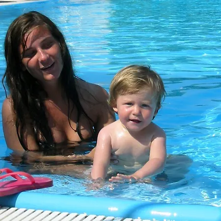 Boomerang - Check-in & Meals In Front At Sporting Hotel 3*