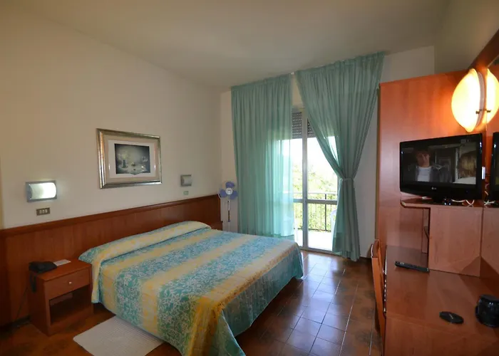 Boomerang - Check-in & Meals In Front At Sporting Ξενοδοχείο