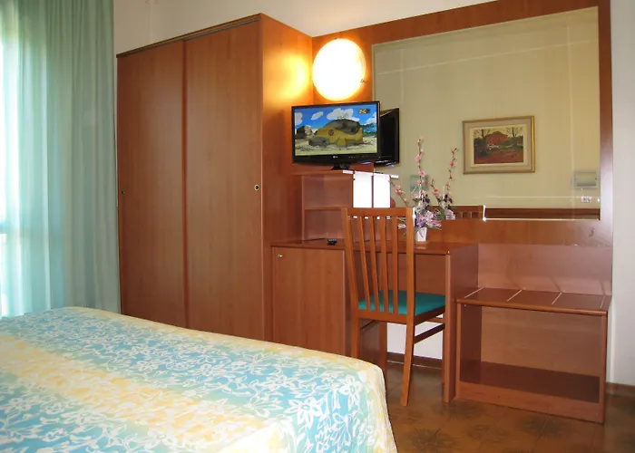 Boomerang - Check-in & Meals In Front At Sporting Ξενοδοχείο 3*