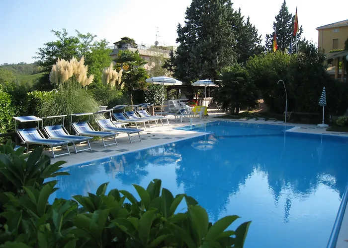 Boomerang - Check-in & Meals In Front At Sporting Ξενοδοχείο