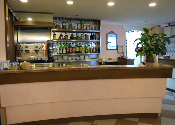 Boomerang - Check-in & Meals In Front At Sporting 3*