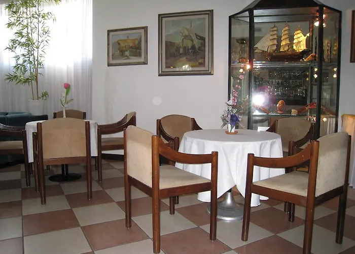 Ξενοδοχείο Boomerang - Check-in & Meals In Front At Sporting Salsomaggiore Terme