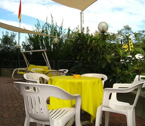 Ξενοδοχείο Boomerang - Check-in & Meals In Front At Sporting